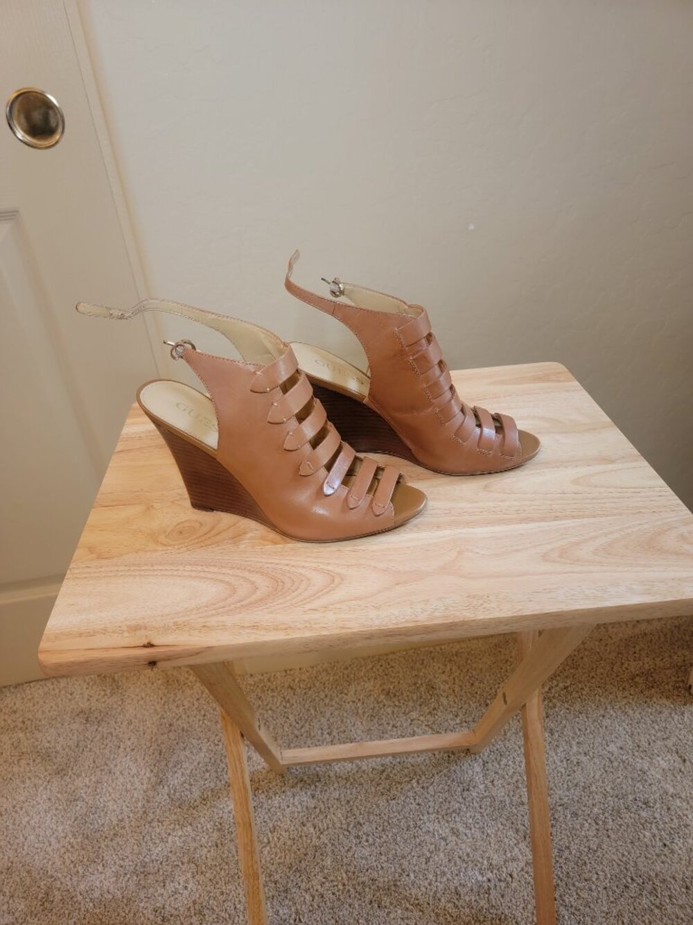 GUESS Women's Size 8 Tan Brown Leather Peep Toe Wedge Sandals Strappy Slingback